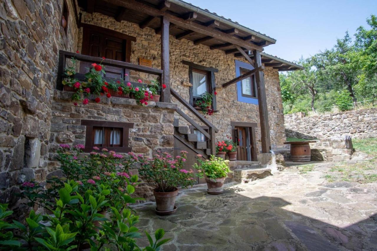 Viviendas El Barrio Cabezón de Liébana Extérieur photo