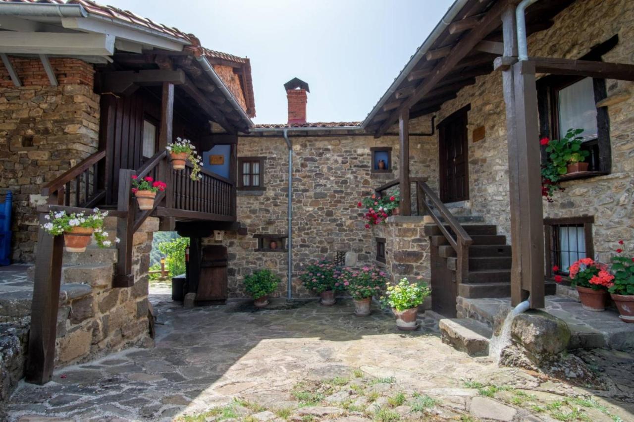 Viviendas El Barrio Cabezón de Liébana Extérieur photo